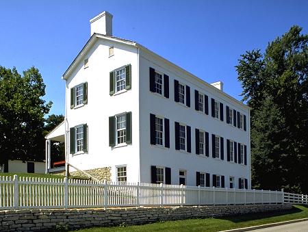 1841 Farmhouse photo