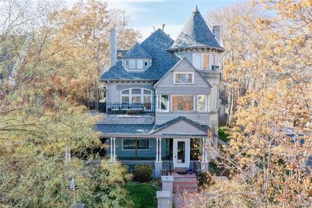 1891 Victorian: Queen Anne photo
