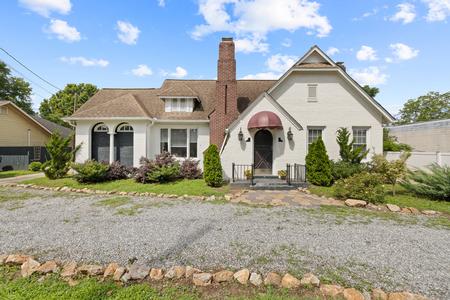 1920 Tudor Revival photo