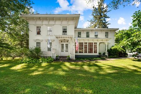 1880 Italianate photo