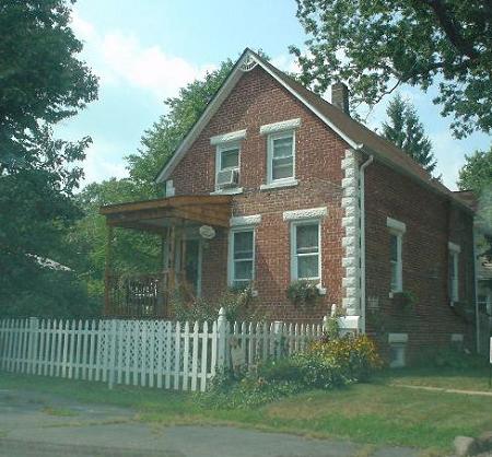 1890 Farmhouse photo