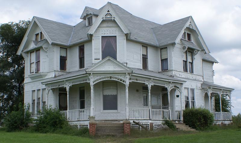 1886 Victorian in Eldora, Iowa - OldHouses.com