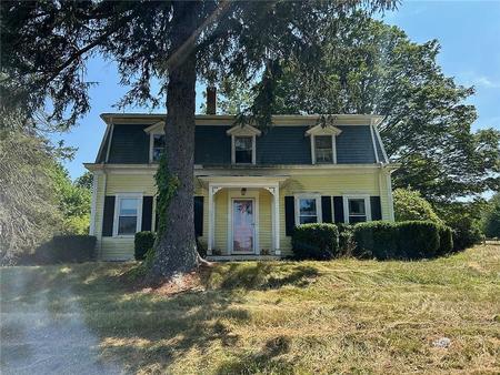 1870 Colonial Farmhouse photo