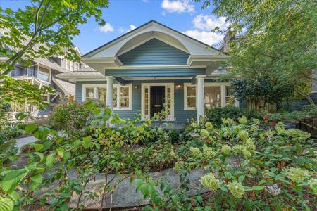 1923 Bungalow photo