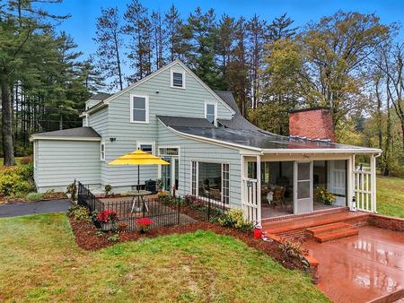 1937 Tudor Cottage photo